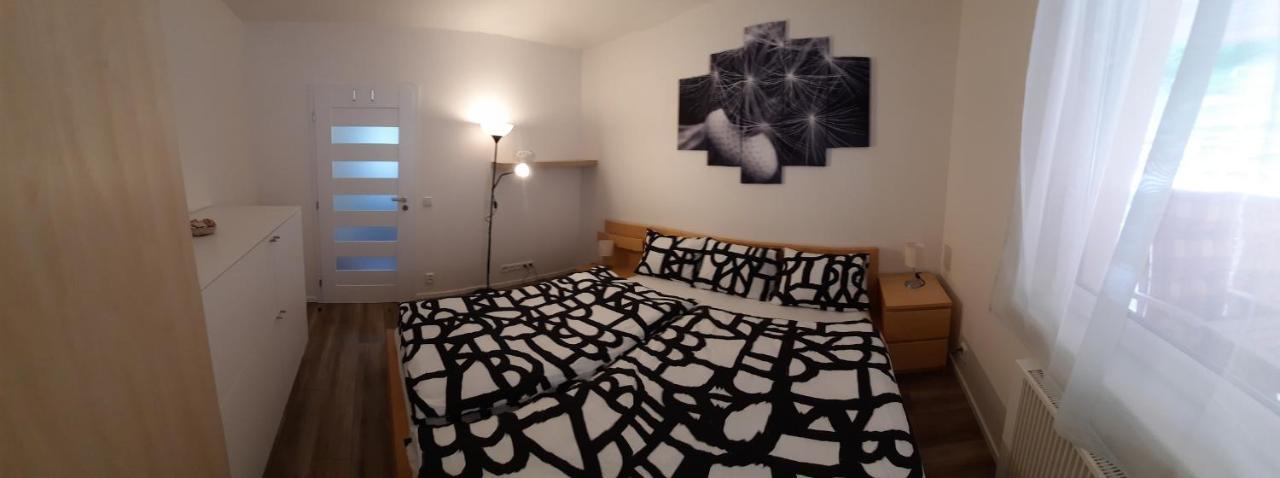 Lisny 105 Cely Novy Dum Se Zahradou U Jizery A Cyklo-Stezky New House By Jizera River And Bicycle Path Zelezny Brod 외부 사진